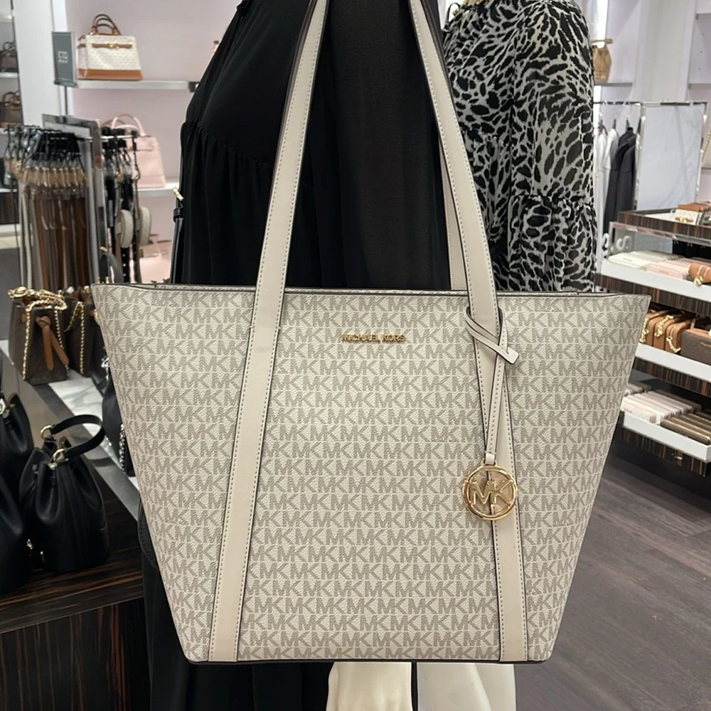MICHAEL KORS Pratt Large Signature Logo Tote Shoulder Bag COLOR LIGHT CREAM NWT